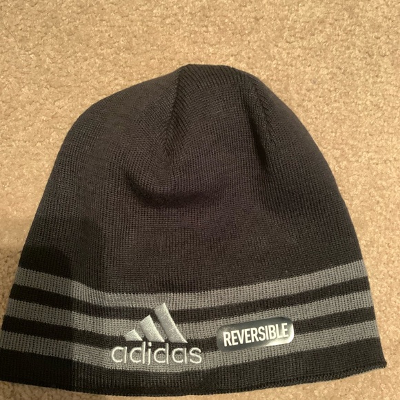 🔥New Adidas Reversible Beanie